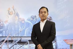 Đỗ Phong: Hồ Minh Hiên chịu áp lực rất lớn trong phòng thủ, chưa bao giờ vì bị thương mà cố ý vắng mặt.